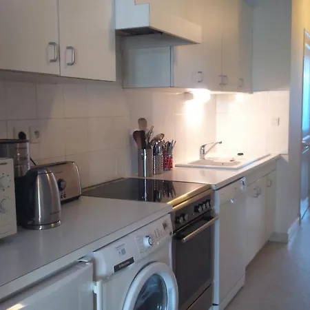 Sur Le Port Apartment